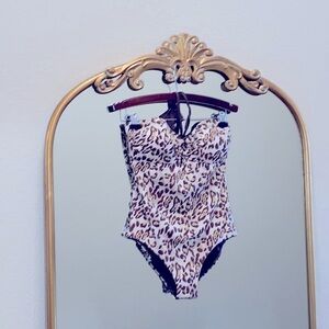Enfasis One Piece Animal Print Halter Top Swimsuit Size 12